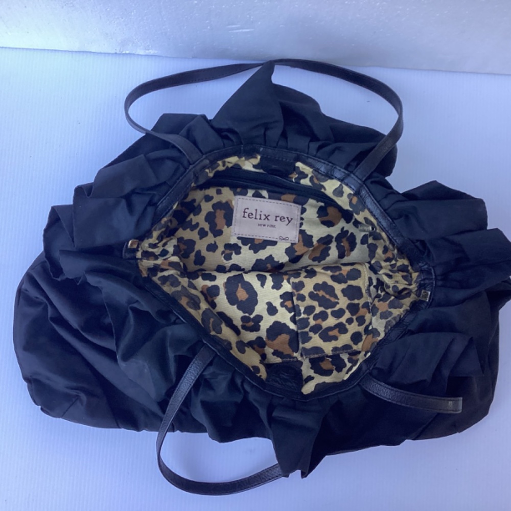 Felix Rey Black Ruffled Shoulder Bag - Picture 3 of 5